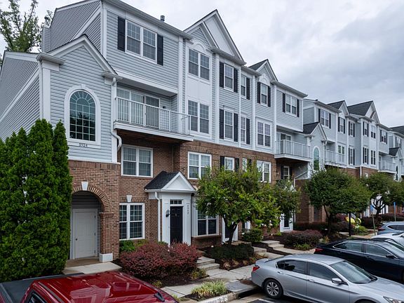 4th image of 5924 Terrapin Pl Unit 301