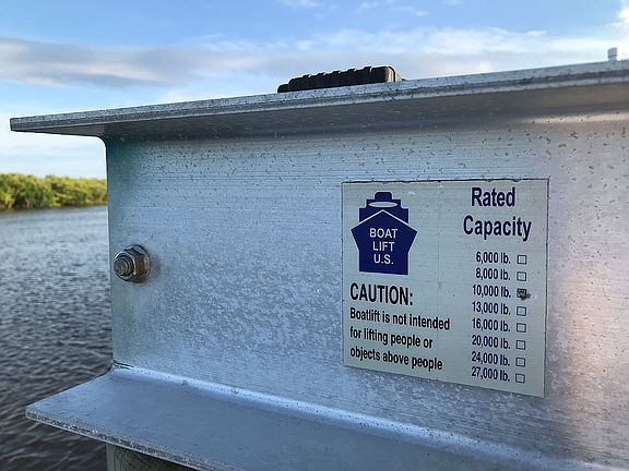 10,000 lbs. Boat Lift