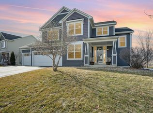 2978 Frontier Dr, Woodbury, MN 55129