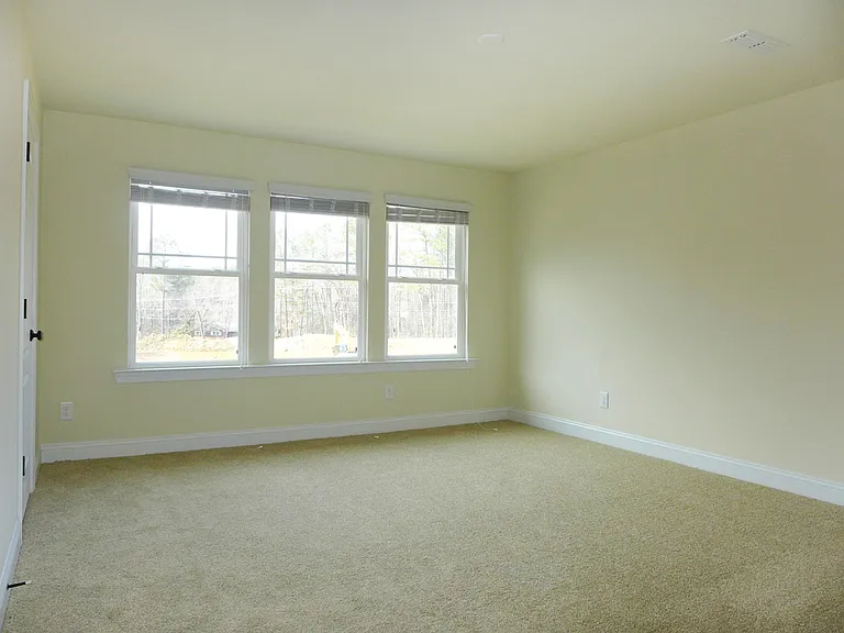 112 Bella Dr — Photo 9