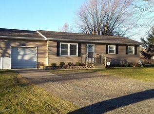 2527 Island Hwy, Charlotte, MI