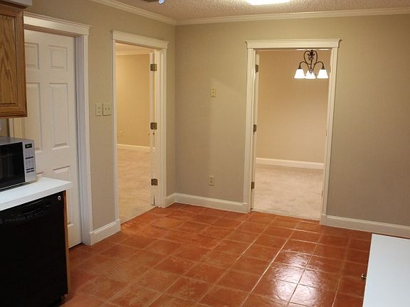 5th image of 216 Cherrybark Dr