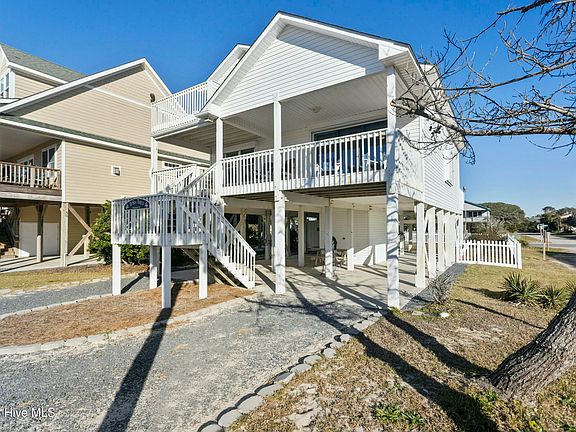 3rd image of 2930 E Beach Drive