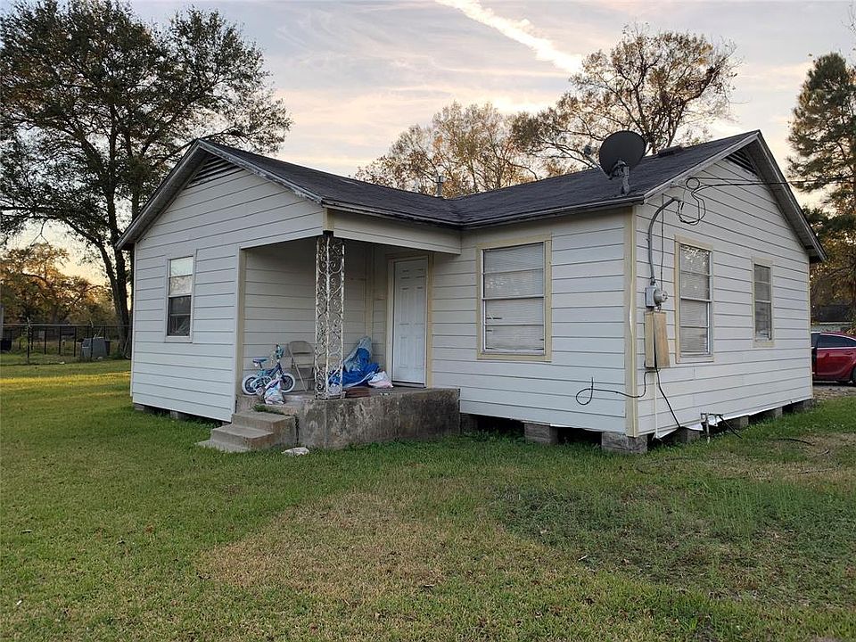 1st image of 8215 Lockwood Dr