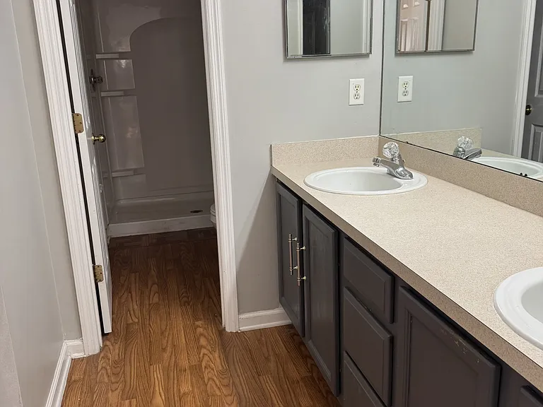 458 Sherwood Oaks Dr — Photo 8