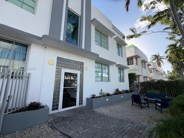 526 15th St APT 8, Miami Beach, FL 33139