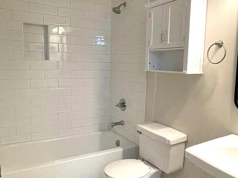 2209 Sumner Green Ave #B — Photo 8