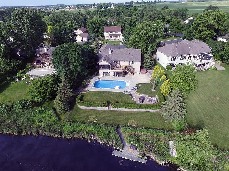 1st image of 333 William Lake Shore Dr