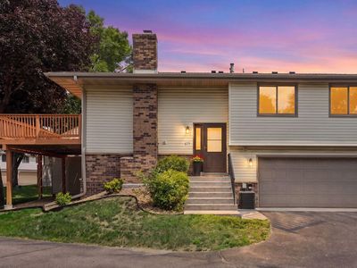 675 E 143rd St, Burnsville, MN, 55337