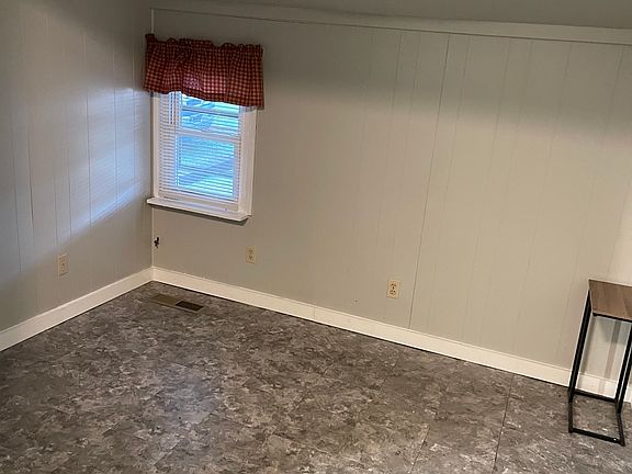 Upstairs bedroom