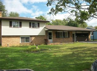 52 Appian Dr, Rochester, NY 14606