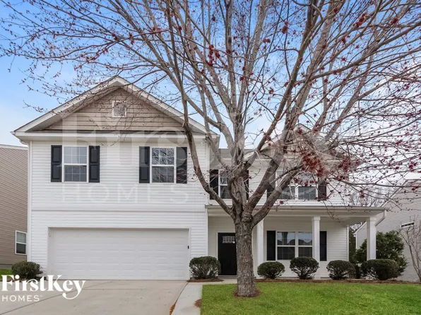 5608 Falkland Ln, Matthews, NC 28104