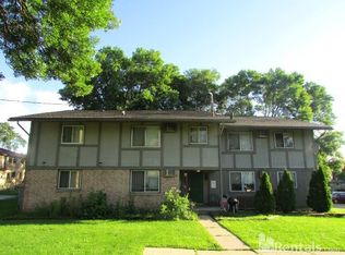 2922 Hoard St APT 3, Madison, WI 53704