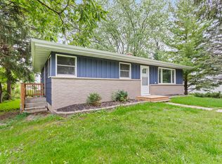 621 W 2nd St, Waldo, WI 53093