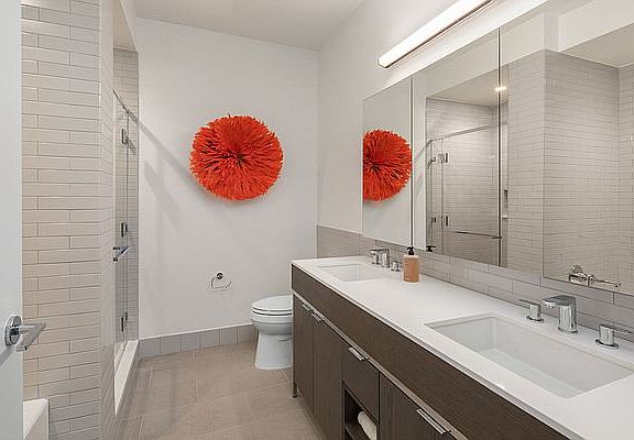 5th image of 225 E 39th St APT 29I