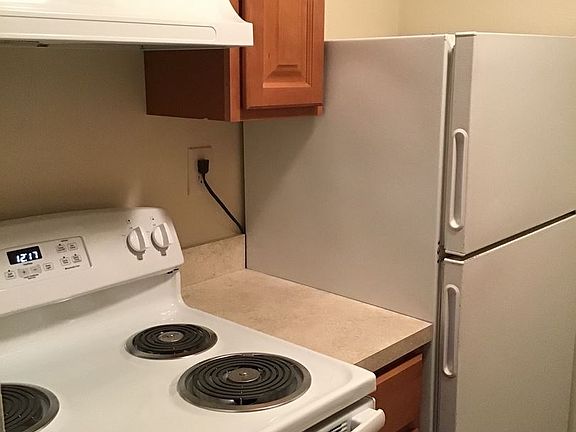 5th image of 649 E Leicester Ave APT A4