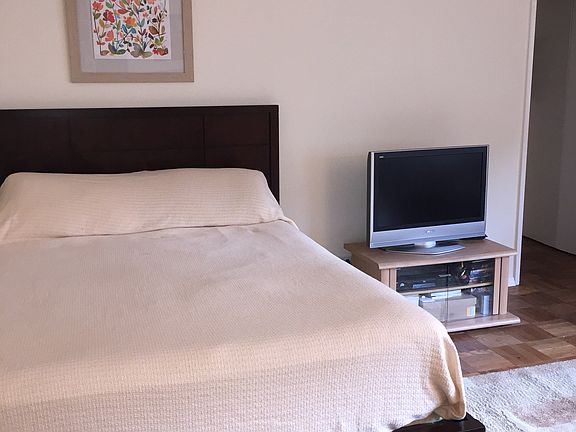 3rd image of 345 E 69th St APT 5A
