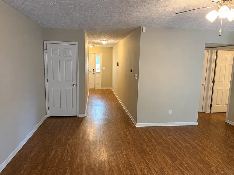 2100 Call Dr — Photo 11