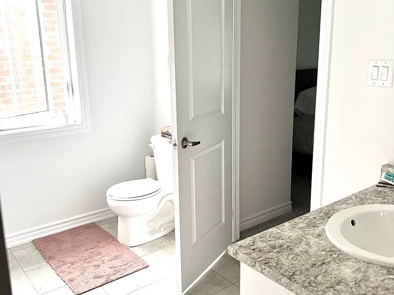 177 Seeley Ave — Photo 9