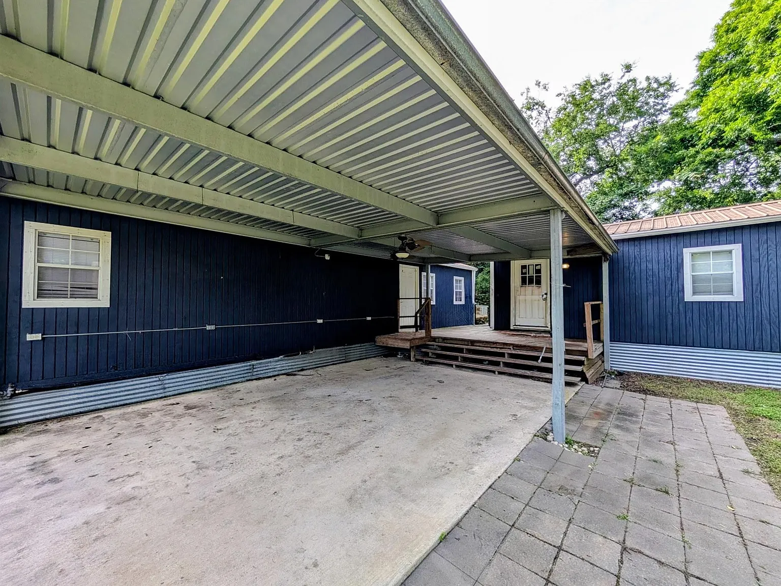 3 bed, 2.0 bath, $1,700 — Photo 3