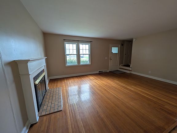 2nd image of 152 Shelbourne Rd