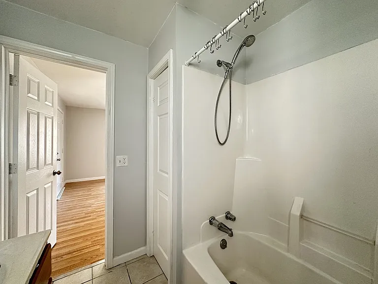 2458 N Clybourn Ave #R2 — Photo 19