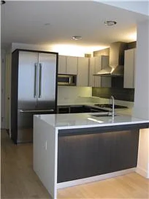 Rented by RELO REDAC INC. | media 40