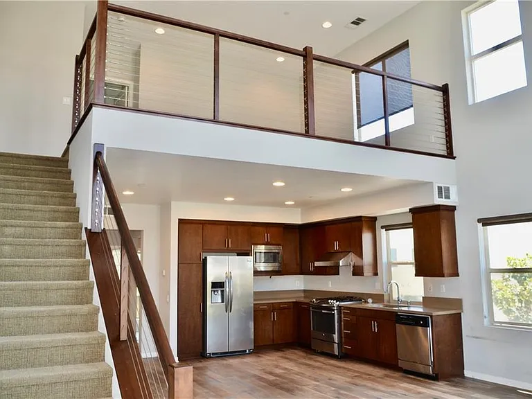 1500 W Artesia Sq #A — Photo 24