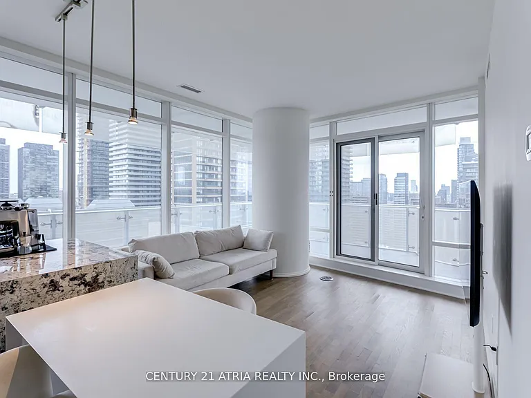 1 Bloor St E #2104 — Photo 6