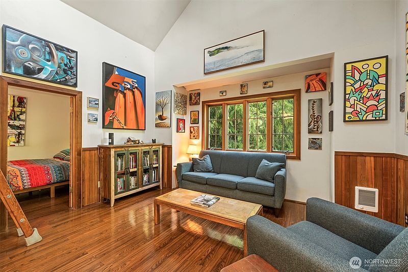 4th image of 3404 Oysterville Road