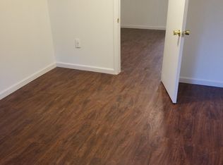 960 Adams Ave, Elizabeth, NJ 07201