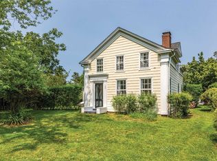 189 Lumber Ln, Bridgehampton, NY 11932