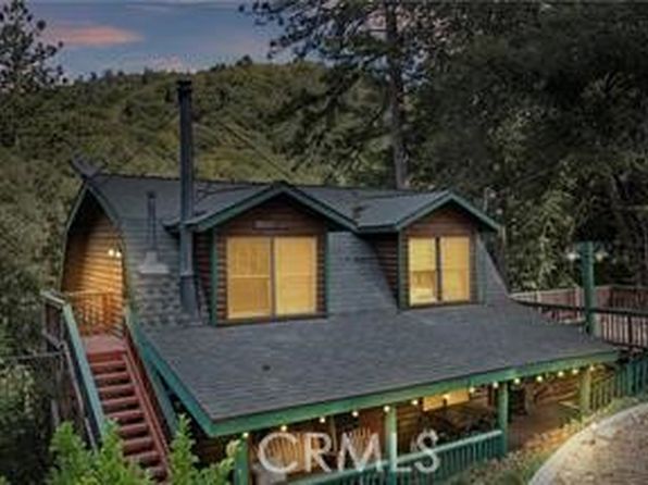 379 Dorn Dr, Crestline, CA 92325