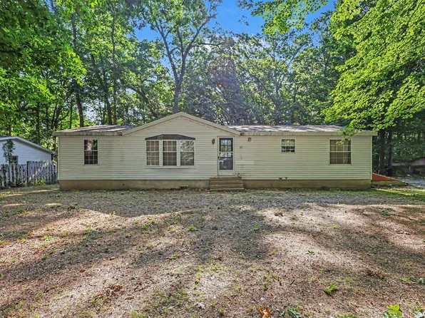 1523 Fern St, Allegan, MI 49010