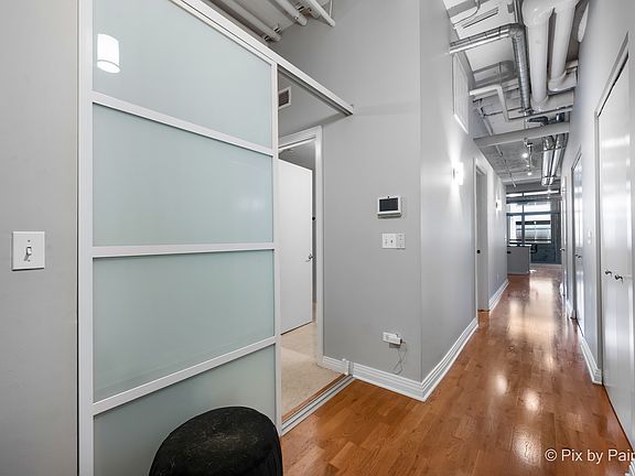 5th image of 565 W Quincy St Unit 704
