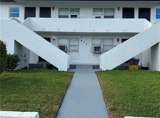 833 W 10th St APT 4, West Palm Beach, FL 33404