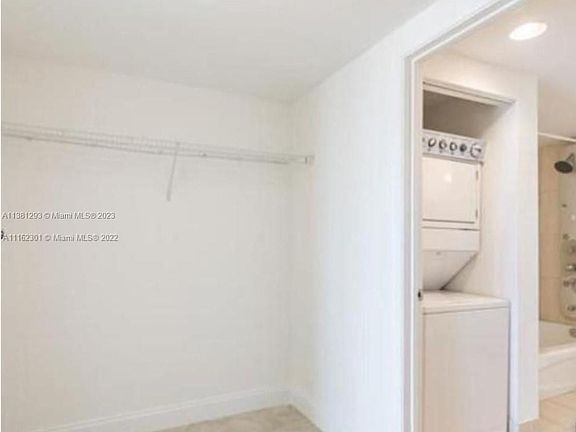 4th image of 1750 N Bayshore Dr APT 2705