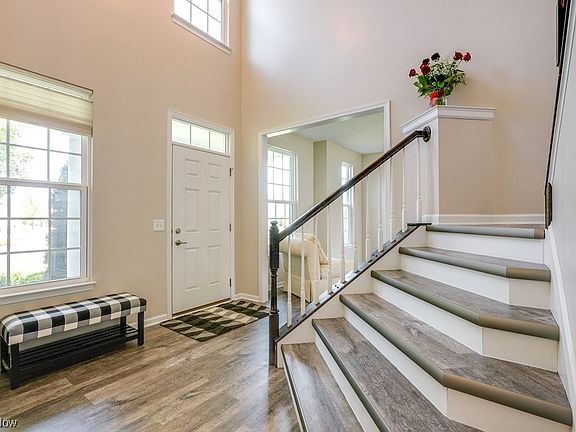 4th image of 1495 Brentfield Dr