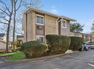 61 Rock Spring Rd APT 37, Stamford, CT 06906