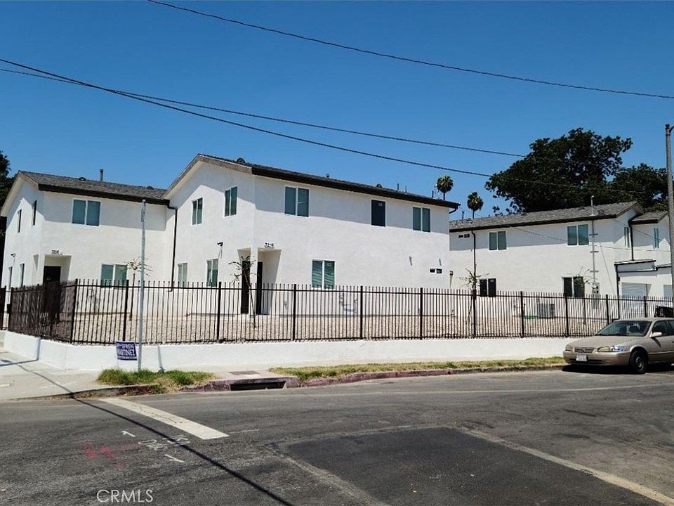 1st image of 3216 E Morgan Ave