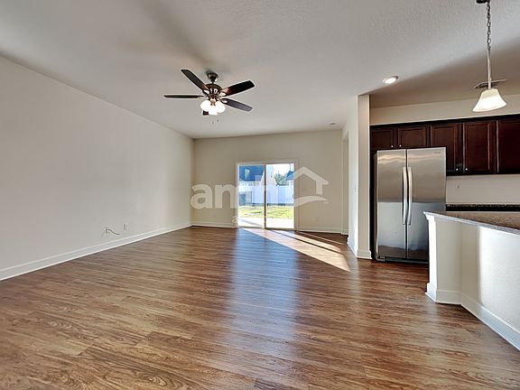 5th image of 450 Sandstone Dr