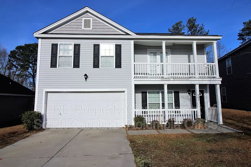 3 bed, 2.5 bath, 2364 sqft, $1,995 — Photo 1
