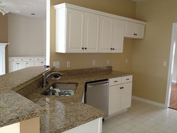 5th image of 1747 Kensington Dr