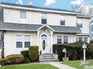 2291 Jackson Ave, Seaford, NY 11783