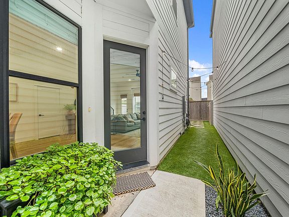 3rd image of 9018 Wellspring Dr
