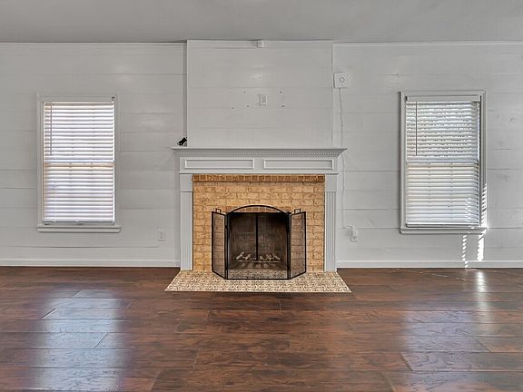 5th image of 2001 Colcord Ave