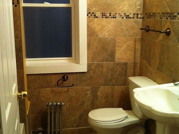 2nd image of 6653 S Minerva Ave #1