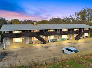 2088 W Galena Ave, Freeport, IL 61032