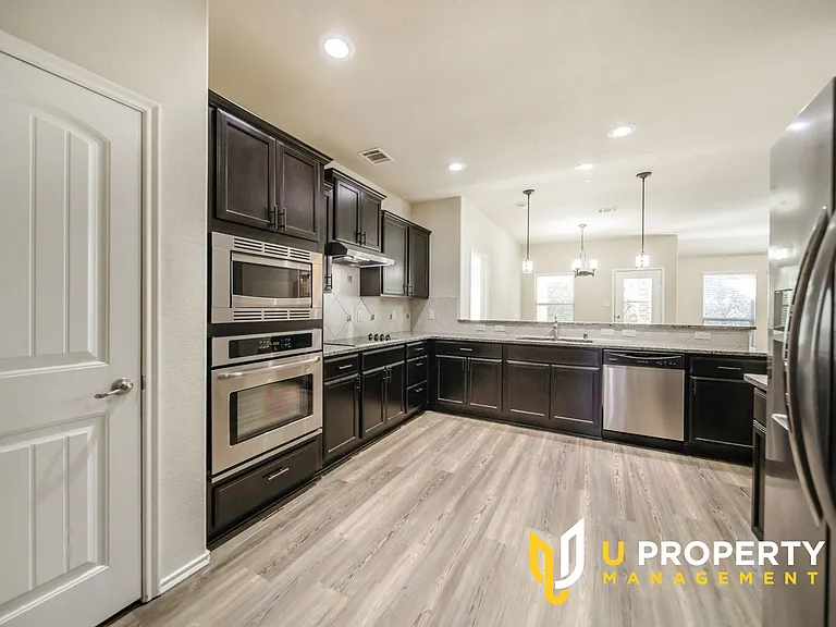 552 Indian Hill Dr — Photo 5