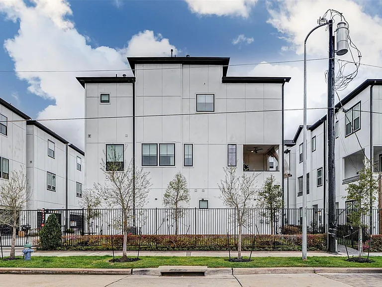 2802 Grand Fountains Dr #A — Photo 5